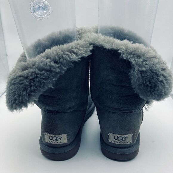 UGG Australia Women’s Bailey Button Leather/Sheepskin Boots 6 - Picture 6 of 12